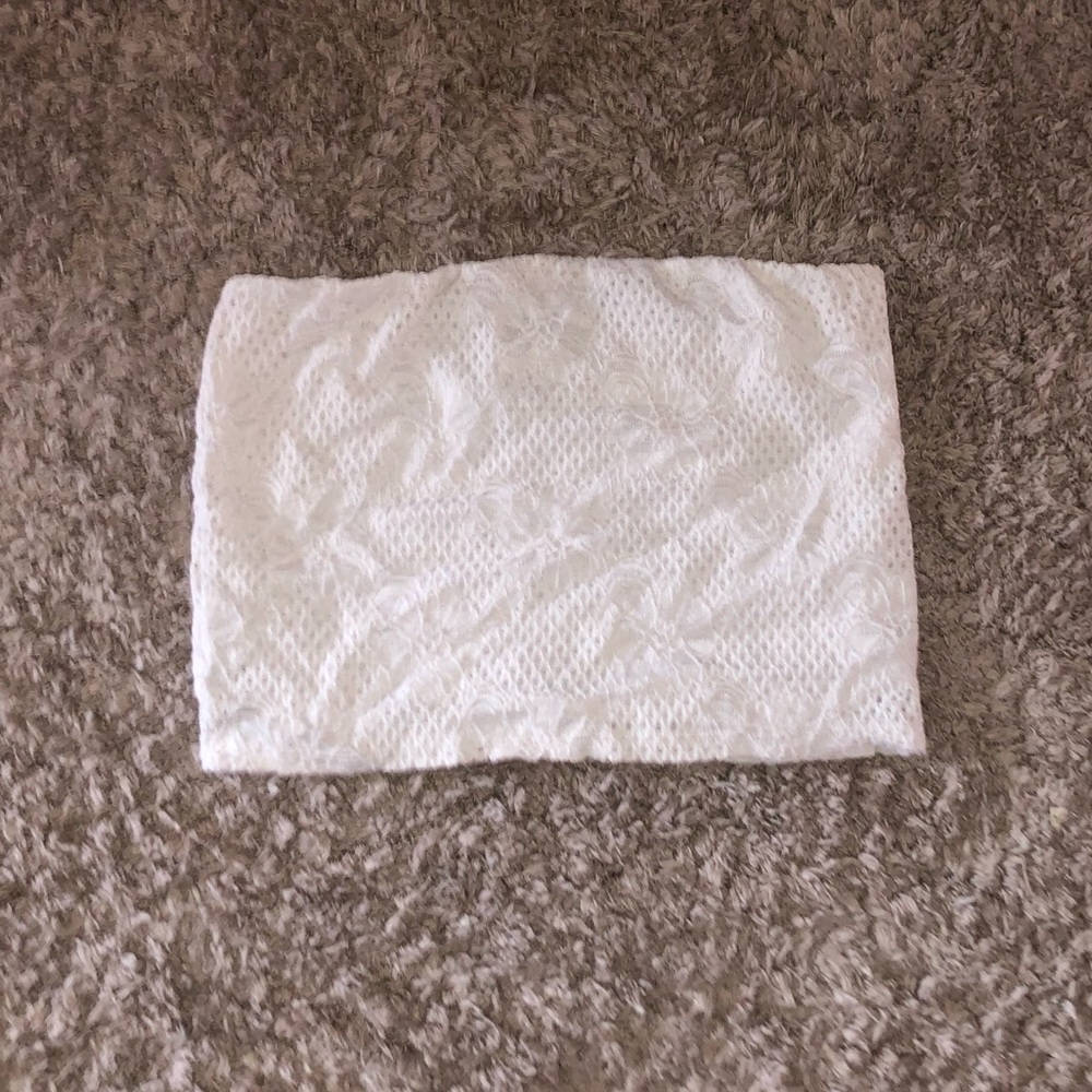 Forever 21: White Crop Top